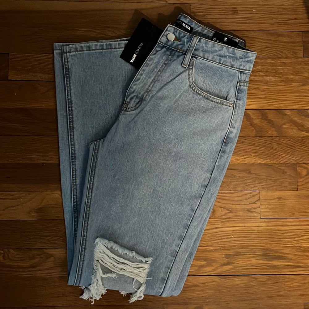 NWT Fashion Nova High-Waisted Straight Leg Jeans